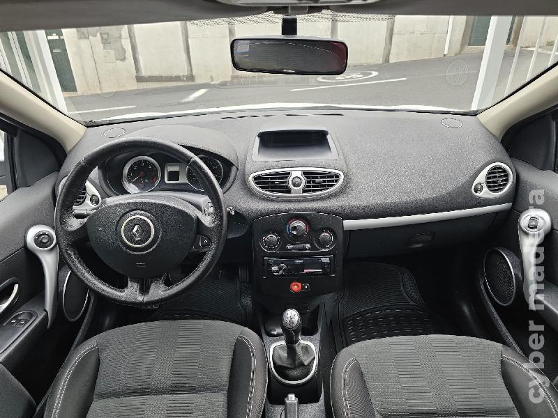RENAULT CLIO 1.5 DCI Gasóleo