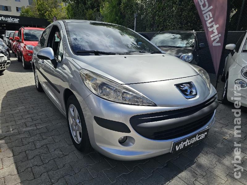 PEUGEOT 207 1.4 HDI Gasóleo