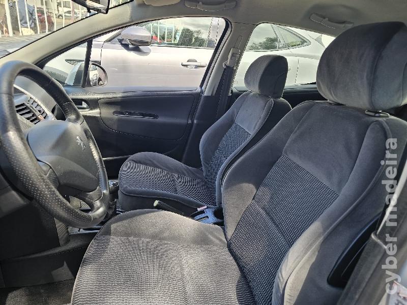 PEUGEOT 207 1.4 HDI Gasóleo