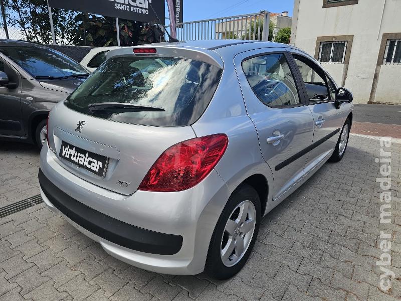 PEUGEOT 207 1.4 HDI Gasóleo