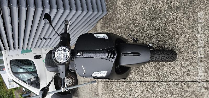 Vespa GTS 310 300 cc Scooter