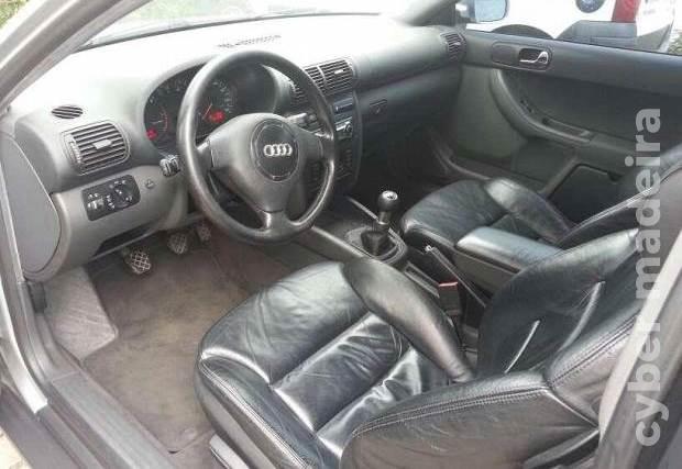 AUDI A3 1.9 tdi 110cv sport Gasóleo
