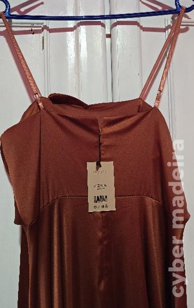 Vestido cerimónia terracota