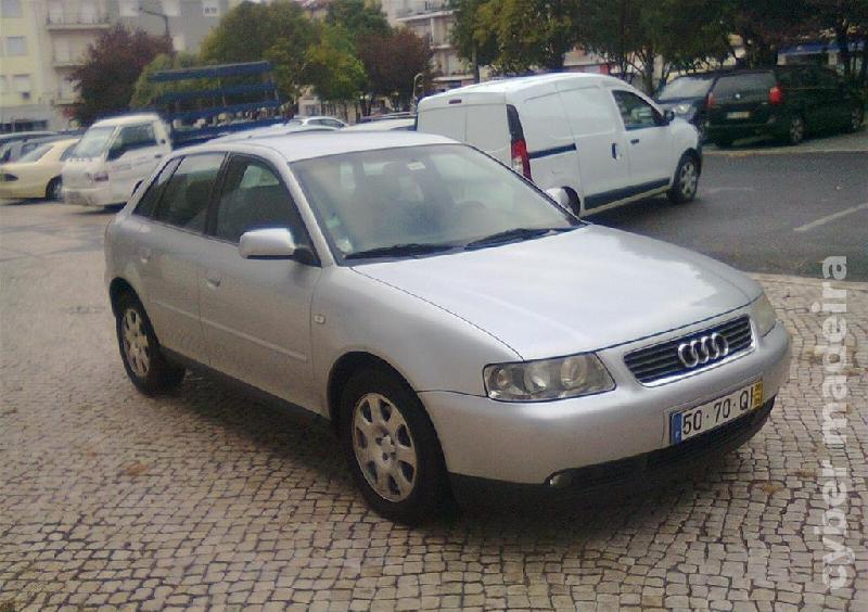 AUDI A3 1.9 TDI Attraction (130cv) (5p) Gasóleo