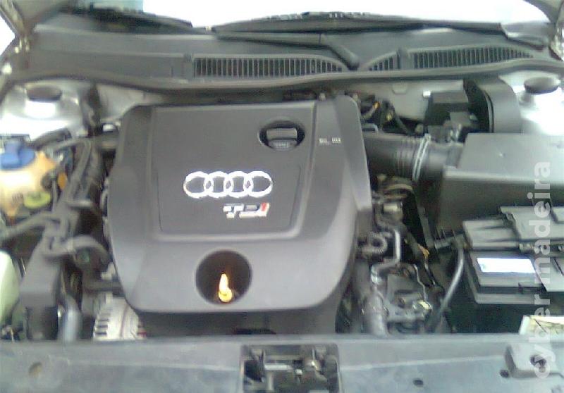AUDI A3 1.9 TDI Attraction (130cv) (5p) Gasóleo