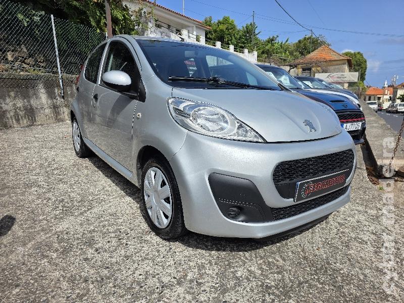 PEUGEOT 107 1.0 TRENDY Gasolina