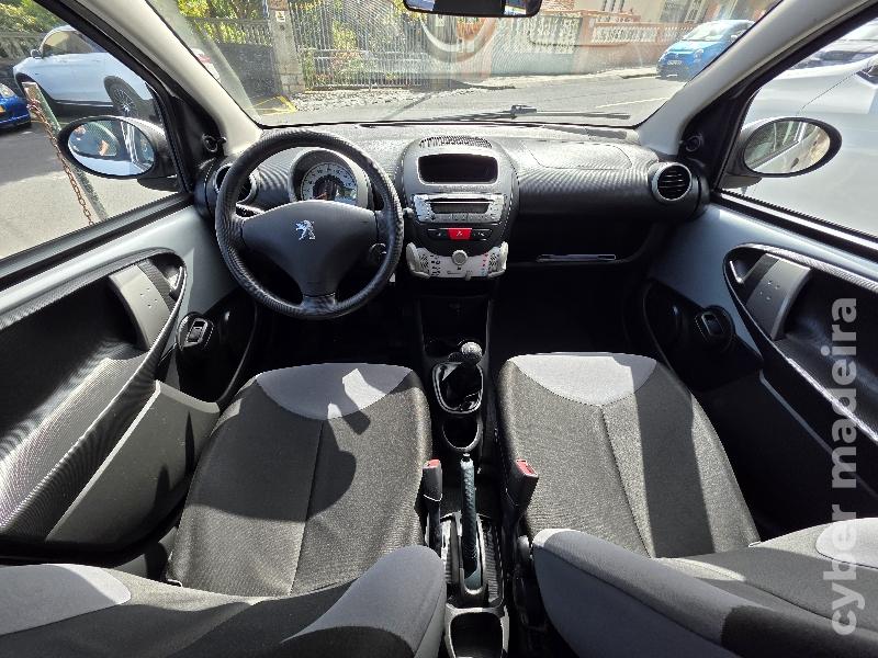 PEUGEOT 107 1.0 TRENDY Gasolina