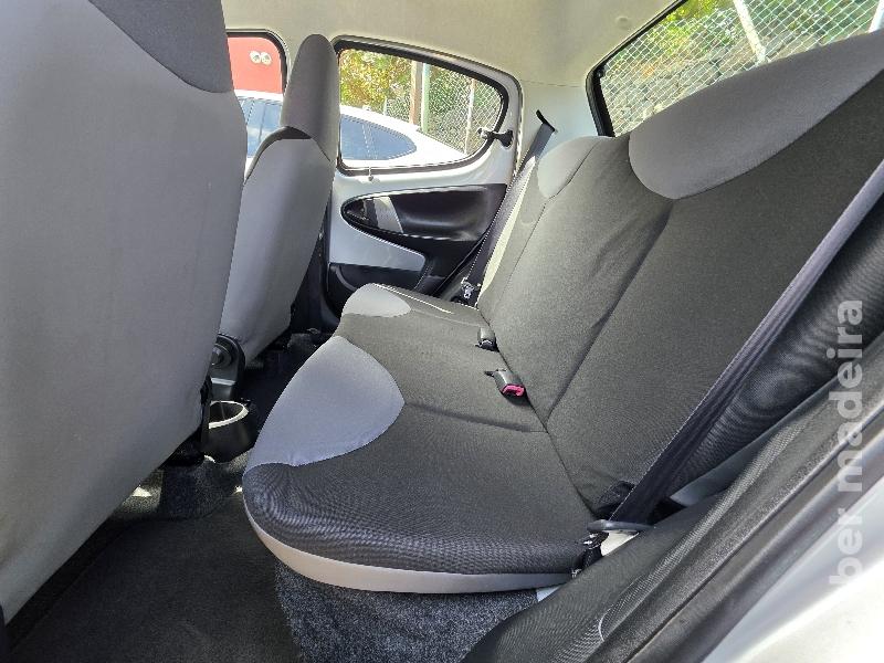 PEUGEOT 107 1.0 TRENDY Gasolina