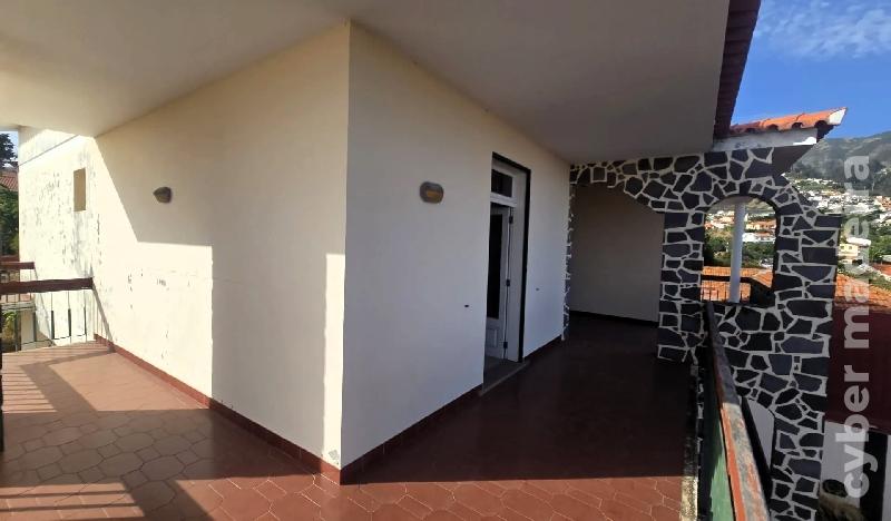 Moradia T4 para Venda