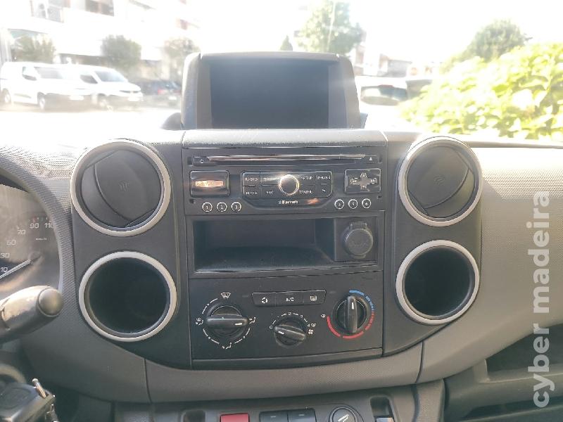 PEUGEOT PARTNER 1.6 hdi 90cv - 3lug - 2014 Gasóleo