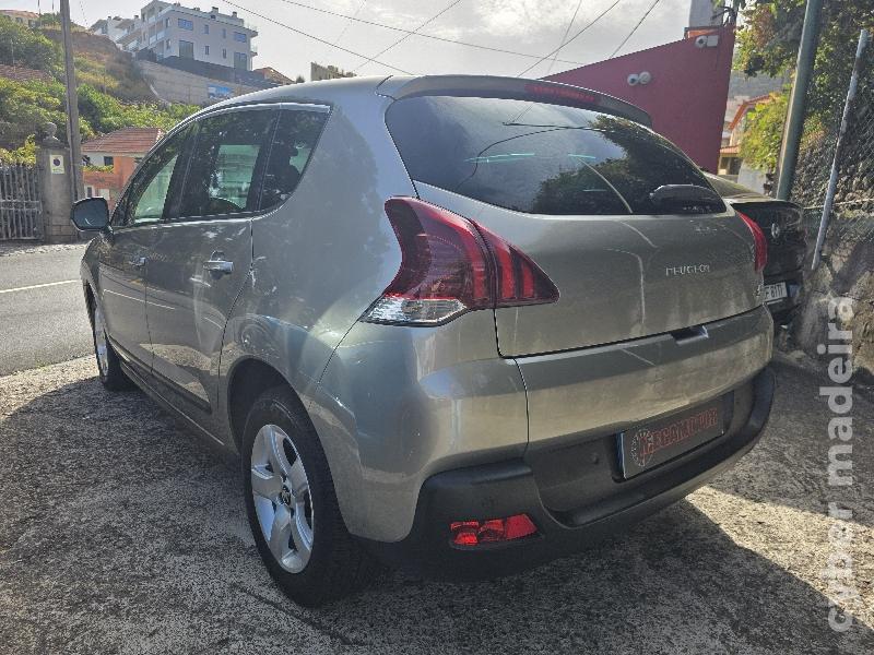 PEUGEOT 3008 1.6 HDi STYLE AUTOMÁTICO Gasóleo