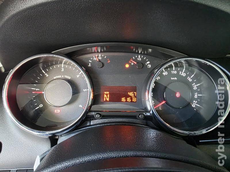 PEUGEOT 3008 1.6 HDi STYLE AUTOMÁTICO Gasóleo