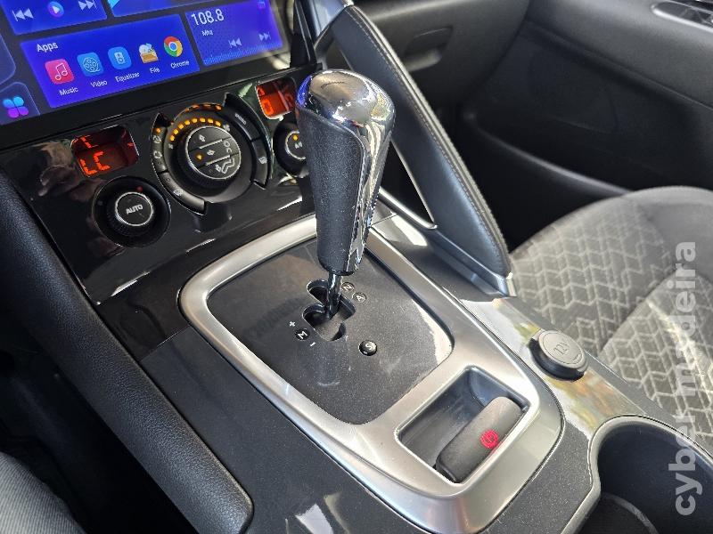 PEUGEOT 3008 1.6 HDi STYLE AUTOMÁTICO Gasóleo