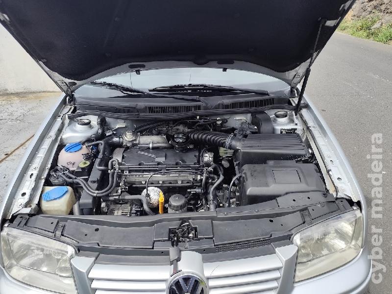 VOLKSWAGEN BORA 1.9 TDI Gasóleo