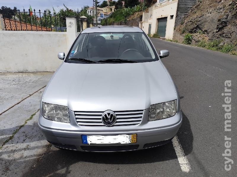VOLKSWAGEN BORA 1.9 TDI Gasóleo