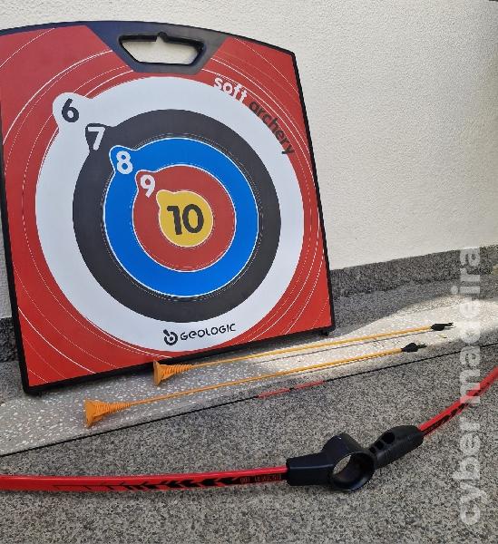 Arco e fecha mais alvo e alvo para setas