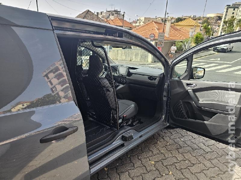 RENAULT KANGOO 1.5 DcI 95cv CX.6 VAN 2022 Iva Dedutivel. Gasóleo