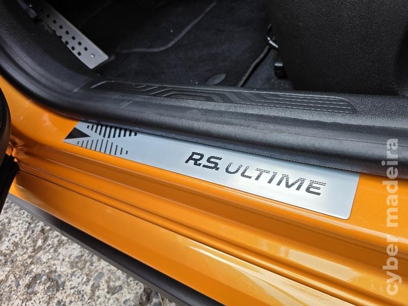 RENAULT MEGANE TCe 300 GPF EDC R.S. ULTIME AUTOMÁTICO Gasolina