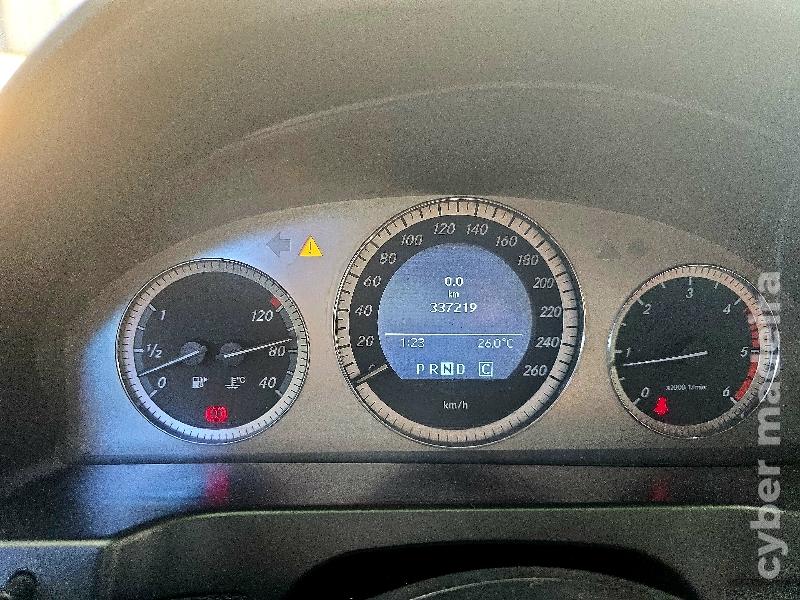 MERCEDES 220 Avantgarde Gasóleo