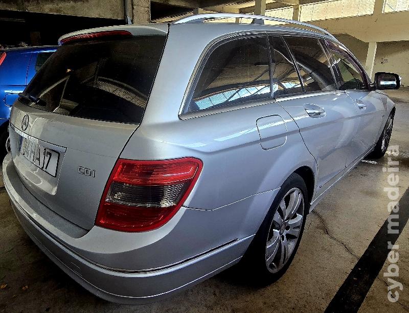 MERCEDES 220 Avantgarde Gasóleo