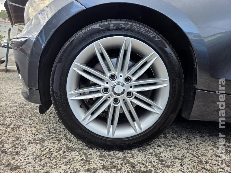BMW Serie 1 120d AUTOMATICO Gasóleo