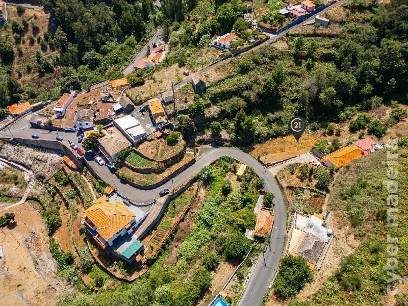 Terreno T3 para Venda