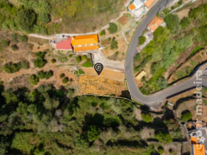 Terreno T3 para Venda