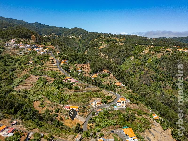 Terreno T3 para Venda