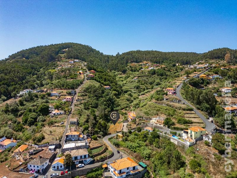 Terreno T3 para Venda