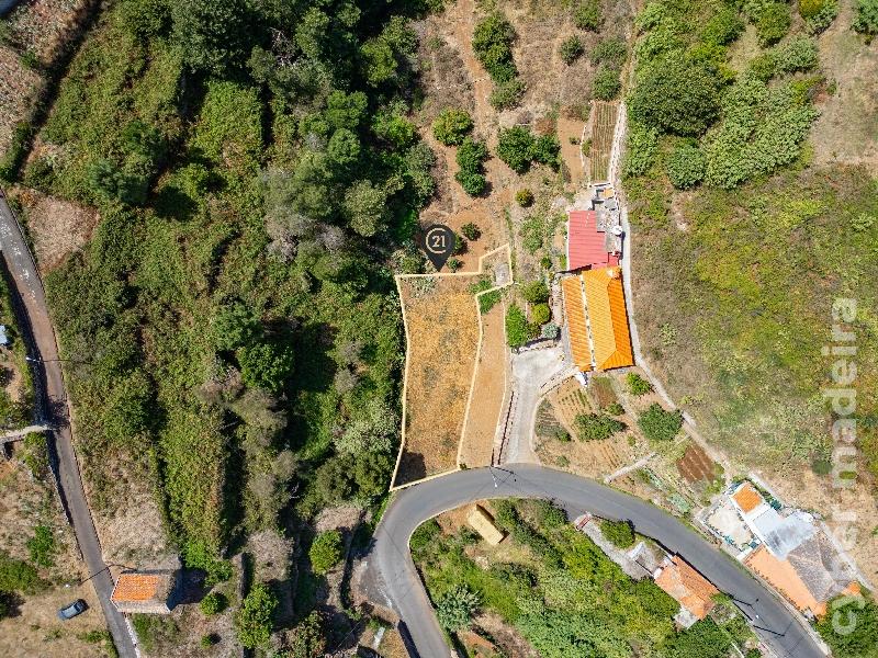 Terreno T3 para Venda