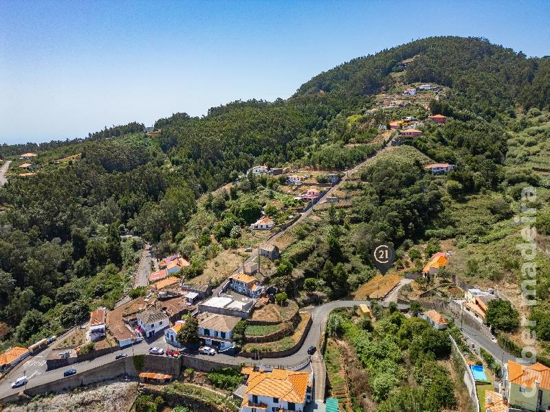Terreno T3 para Venda