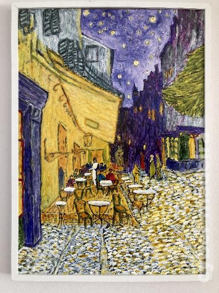 Terraço do café à noite