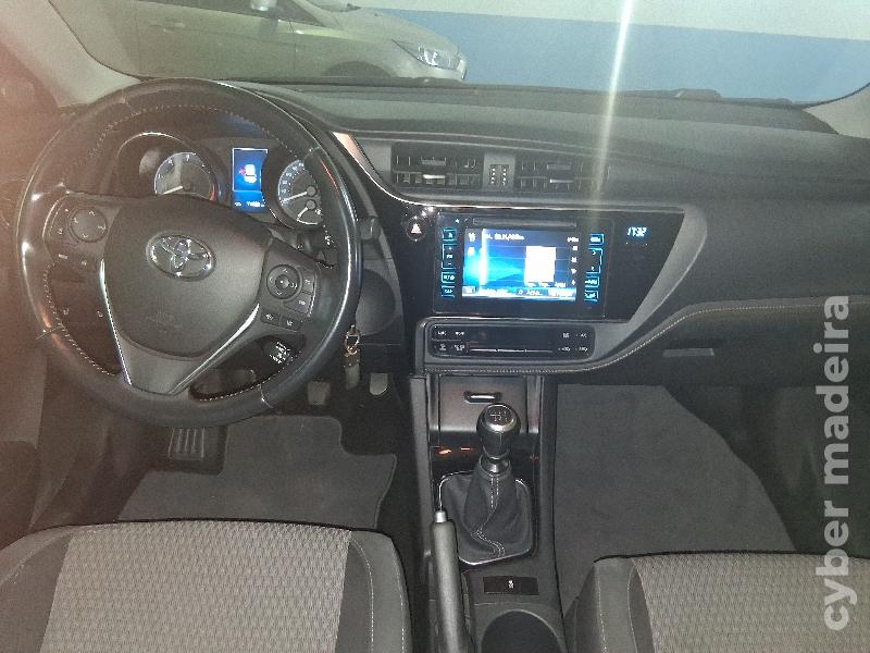 TOYOTA AURIS 1.4 d4d Gasóleo