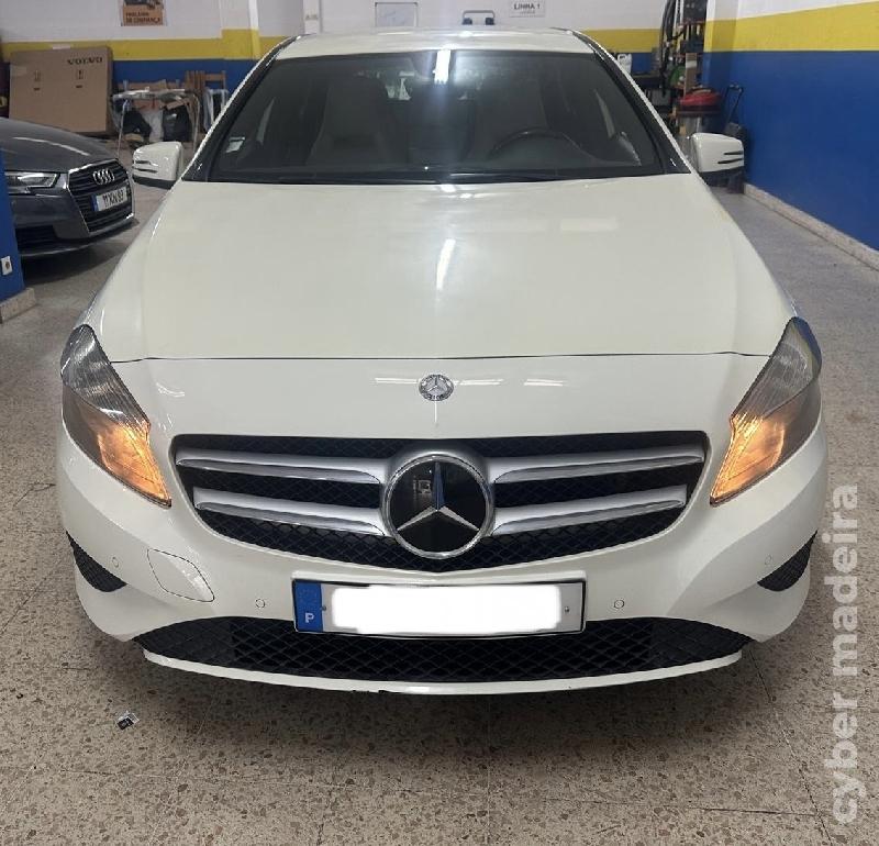MERCEDES A 200 cdi urban - 2015 Gasóleo