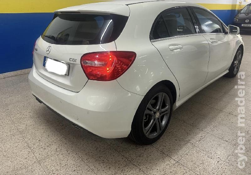 MERCEDES A 200 cdi urban - 2015 Gasóleo