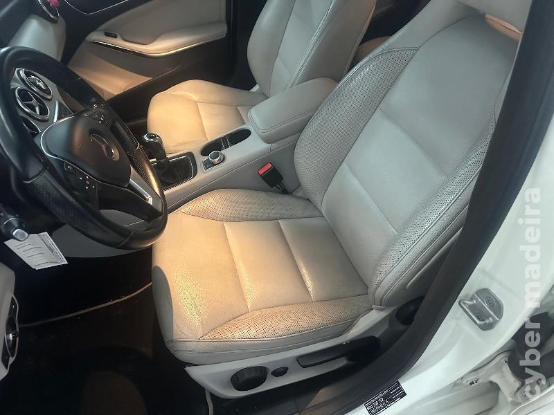 MERCEDES A 200 cdi urban - 2015 Gasóleo