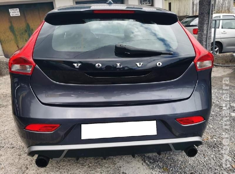 VOLVO V40 1.6 R-Design Gasóleo