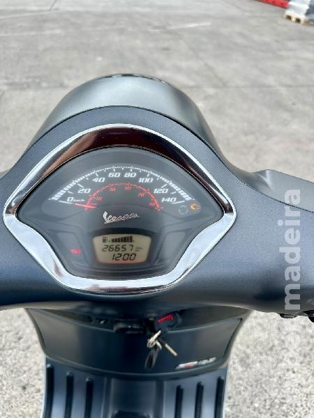 Vespa GTS Super Sport 125 cc Supersport