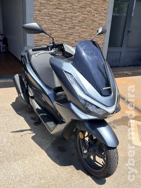 Honda PCX 2025 125 cc Scooter