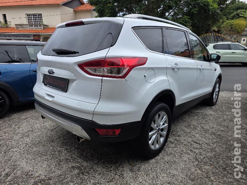 FORD KUGA 2.0 TDCi TITANIUM Gasóleo