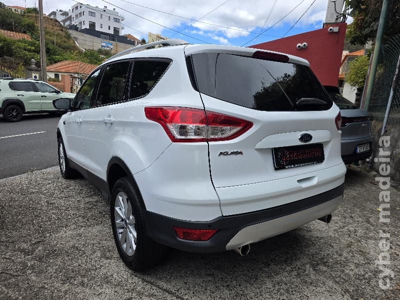 FORD KUGA 2.0 TDCi TITANIUM Gasóleo