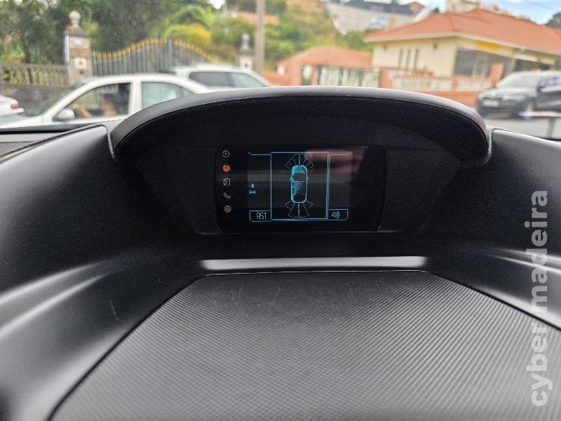FORD KUGA 2.0 TDCi TITANIUM Gasóleo