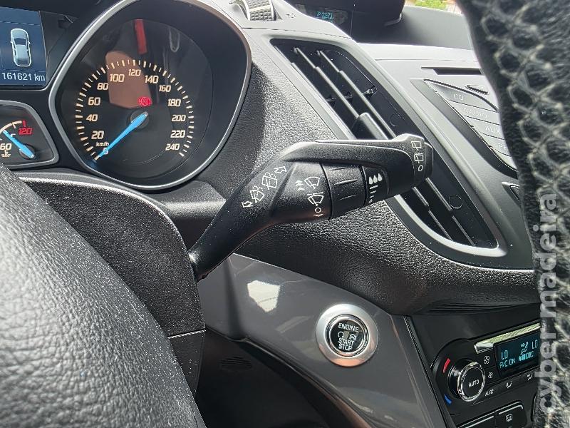 FORD KUGA 2.0 TDCi TITANIUM Gasóleo
