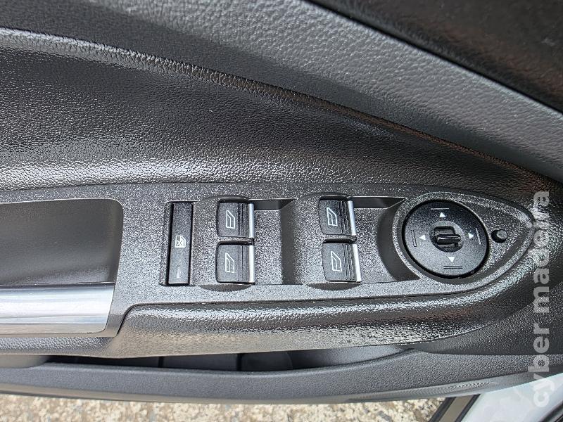 FORD KUGA 2.0 TDCi TITANIUM Gasóleo
