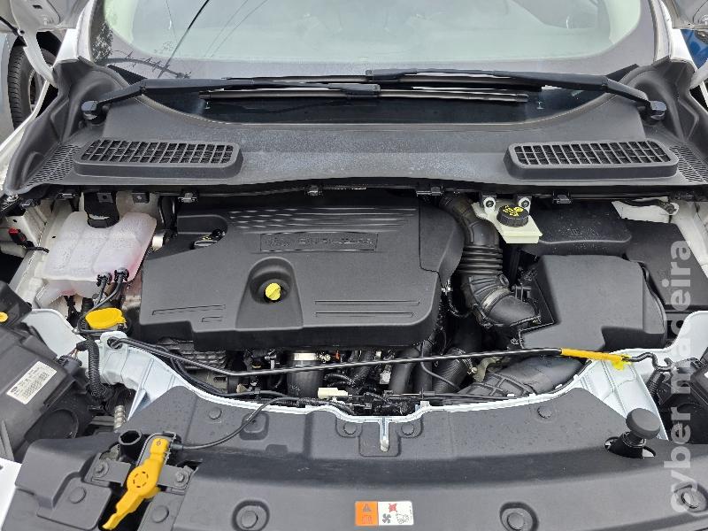 FORD KUGA 2.0 TDCi TITANIUM Gasóleo