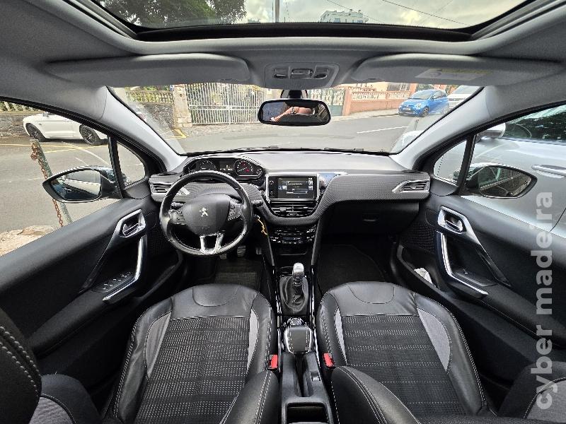 PEUGEOT 2008 1.6 HDi ALLURE Gasóleo