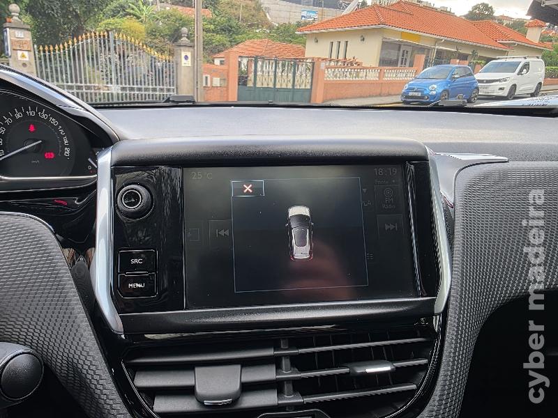 PEUGEOT 2008 1.6 HDi ALLURE Gasóleo