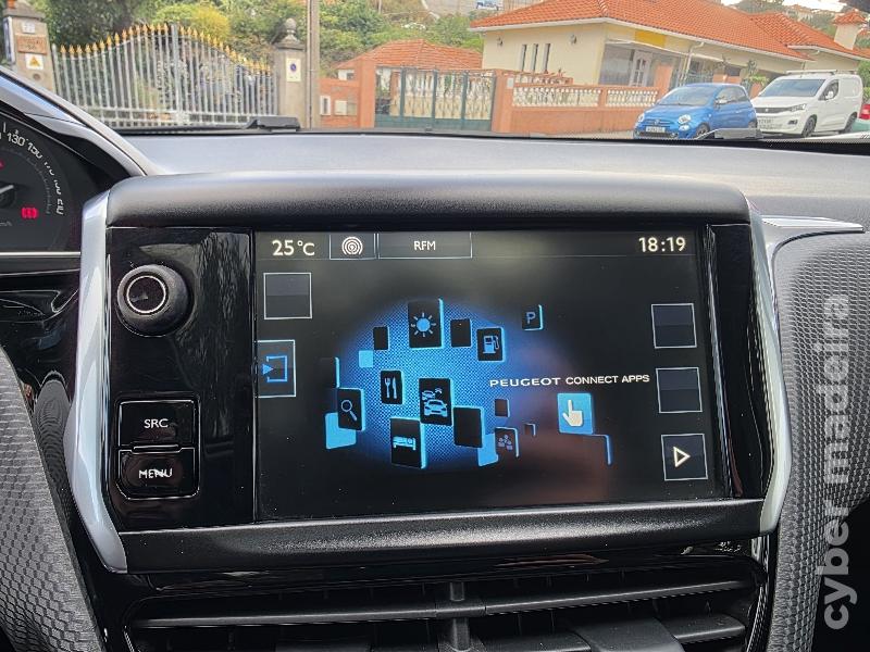 PEUGEOT 2008 1.6 HDi ALLURE Gasóleo
