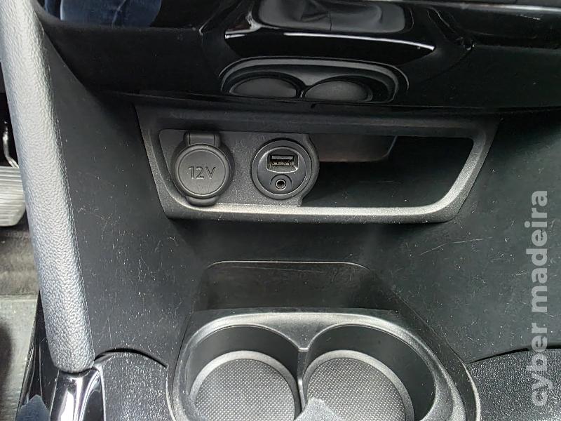 PEUGEOT 2008 1.6 HDi ALLURE Gasóleo