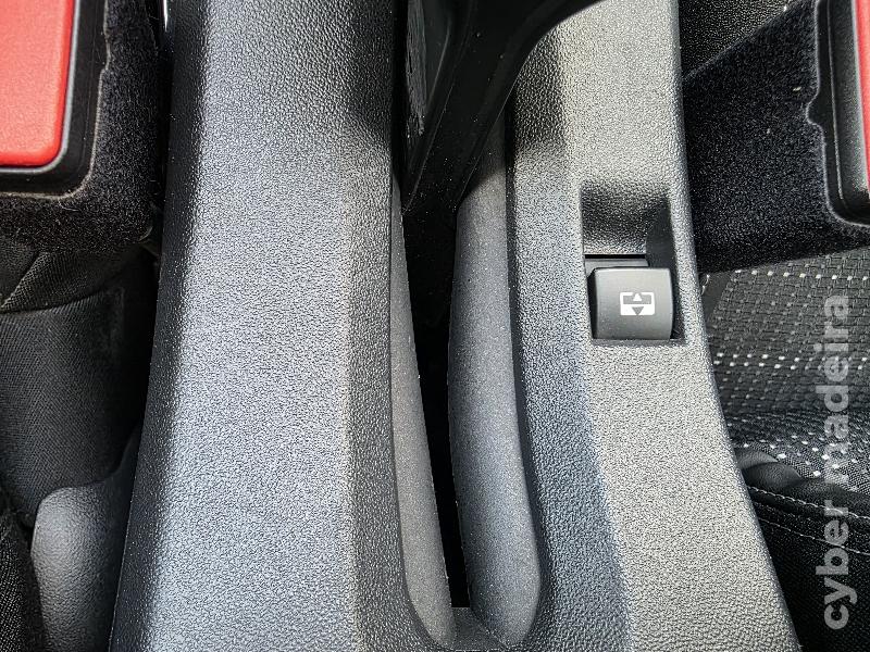 PEUGEOT 2008 1.6 HDi ALLURE Gasóleo
